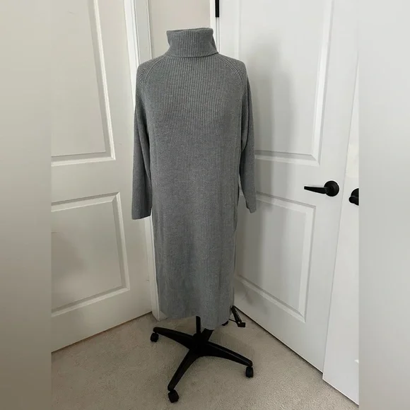 Gray Ribbed Knit Dress - Picture 1 of 1